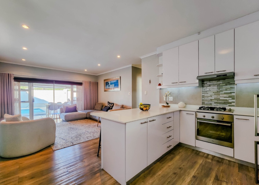 To Let 3 Bedroom Property for Rent in Sonstraal Heights Western Cape